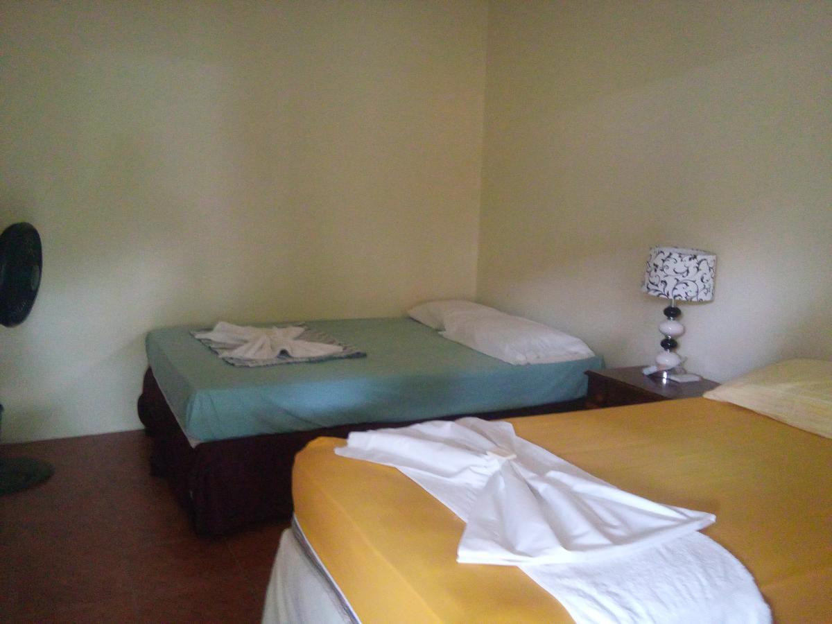 Hostal Nathaly Мойогалпа Екстер'єр фото